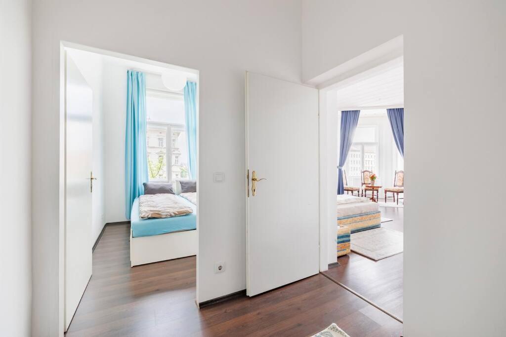 Charming Spacious Apartment Viena Exterior foto